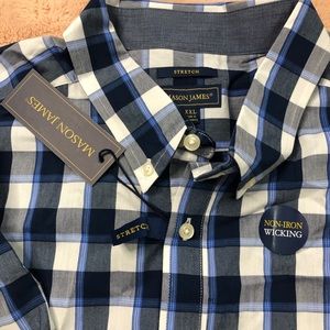 Men’s short sleeve dress shirt.
